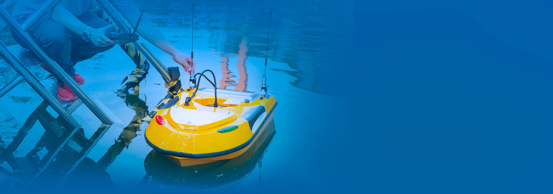 SS 20 - Remote Controlled Water Sampling Boat